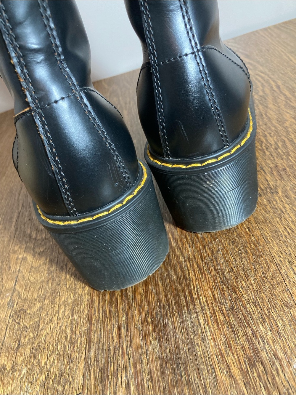 Dr Martens Leona Smooth Black Leather Platform Boots Women’s Size 8 - Picture 10 of 12